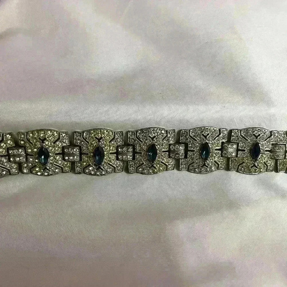 Vintage Art Deco Pave Rhinestone Bracelet - Picture 9 of 9